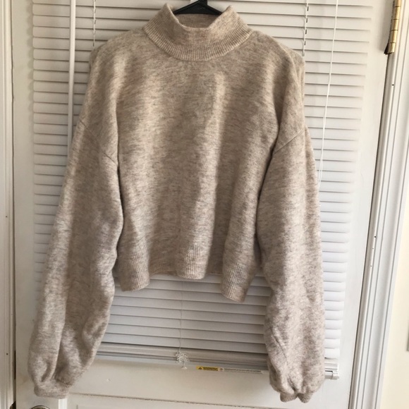 Free People Sweaters - Balloon Sleeve Free people sweater